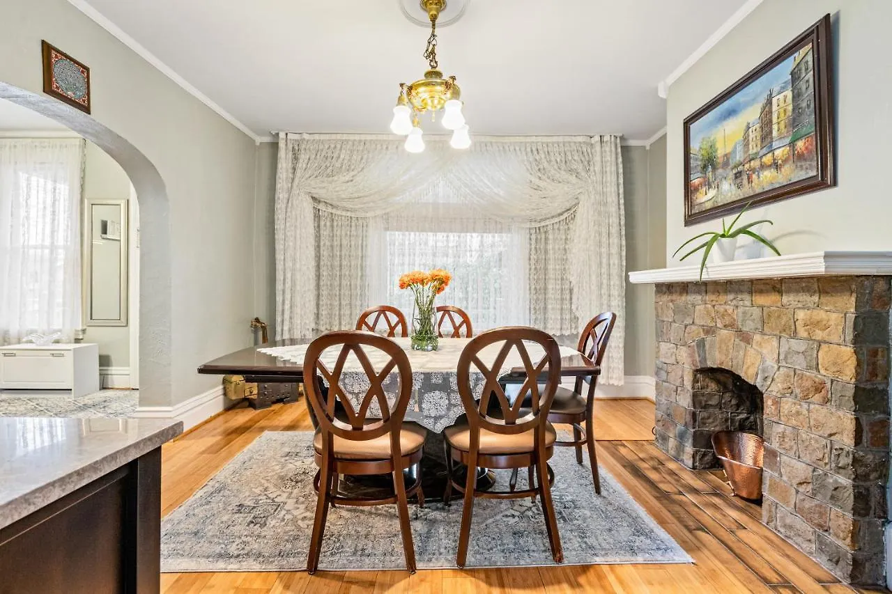 Cozy Stay In Pittsburgh